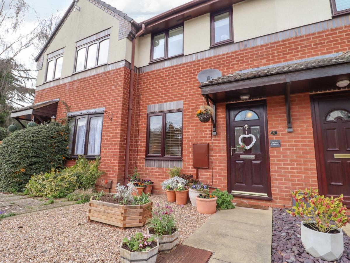 Home-Straight Stratford-upon-Avon Exterior photo